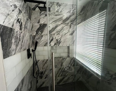 3230 Meadway Drive - Photo Thumbnail 8