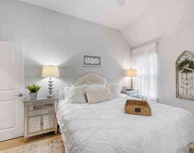 19 Cohasset Place - Photo Thumbnail 35