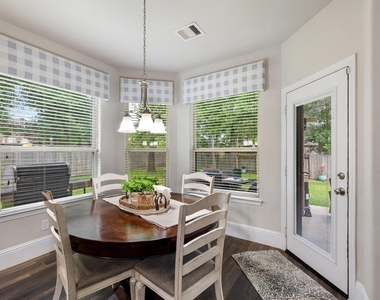 19 Cohasset Place - Photo Thumbnail 18