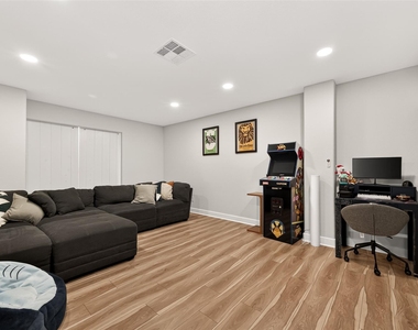 26 Gentle Branch Place - Photo Thumbnail 18