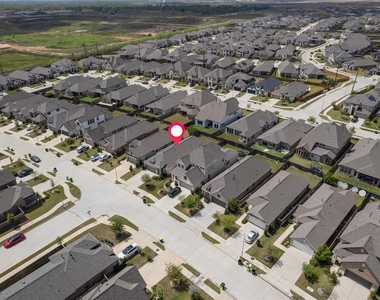 10443 Cecilia Star Lane - Photo Thumbnail 28