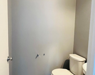 18910 Ruby Ranch Court - Photo Thumbnail 7