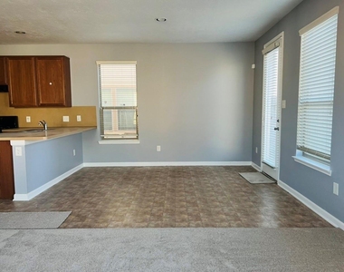 18910 Ruby Ranch Court - Photo Thumbnail 2