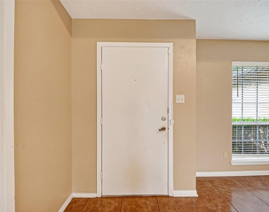 3010 Becket Street - Photo Thumbnail 2