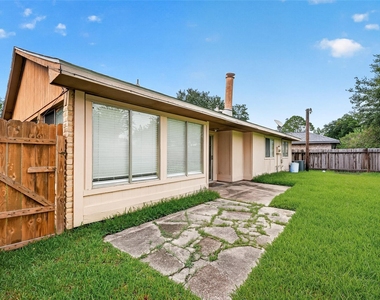 3010 Becket Street - Photo Thumbnail 23