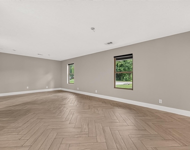 19563 Loafers Lane - Photo Thumbnail 9