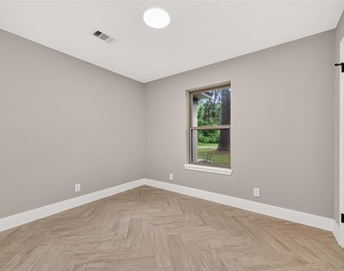 19563 Loafers Lane - Photo Thumbnail 33