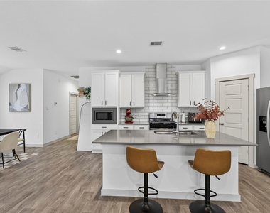 12812 Tokenhouse Lane - Photo Thumbnail 9