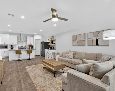 12812 Tokenhouse Lane - Photo Thumbnail 5