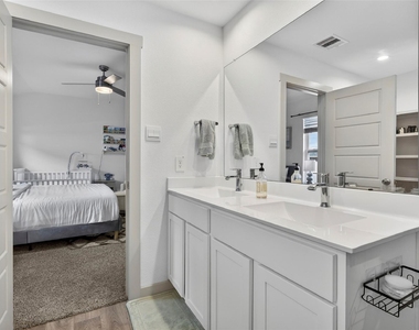12812 Tokenhouse Lane - Photo Thumbnail 17