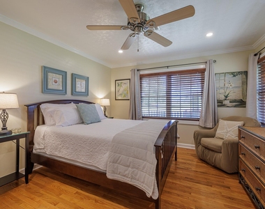 5217 Avenue N 1/2 - Photo Thumbnail 13