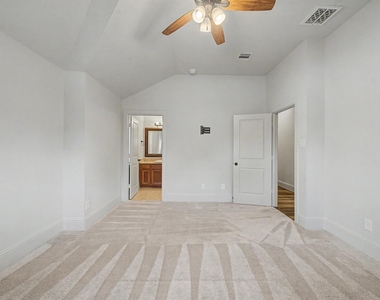 31032 Sunfall Trail Lane - Photo Thumbnail 22