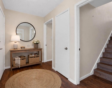 88 Lakeview Village - Photo Thumbnail 14