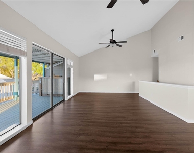 88 Lakeview Village - Photo Thumbnail 21