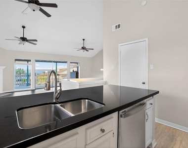 88 Lakeview Village - Photo Thumbnail 26