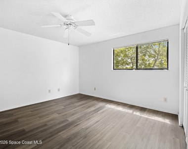 4616 Overlook Drive Ne - Photo Thumbnail 9