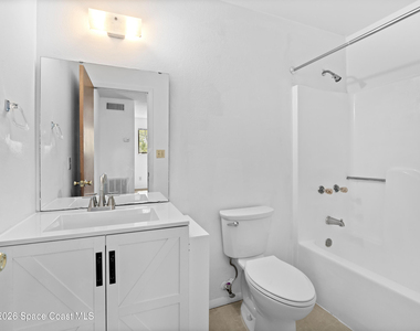 4616 Overlook Drive Ne - Photo Thumbnail 13