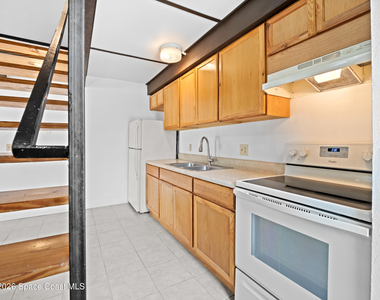 4616 Overlook Drive Ne - Photo Thumbnail 6