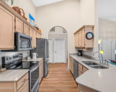 117 Caledonia Drive - Photo Thumbnail 20