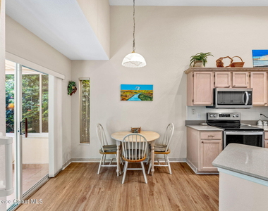 117 Caledonia Drive - Photo Thumbnail 22
