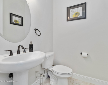 8212 Paragrass Avenue - Photo Thumbnail 29