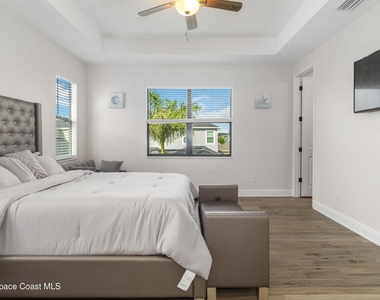 8212 Paragrass Avenue - Photo Thumbnail 19