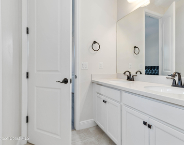 8212 Paragrass Avenue - Photo Thumbnail 25