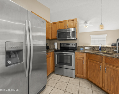 3219 Hainsworth Avenue Se - Photo Thumbnail 11