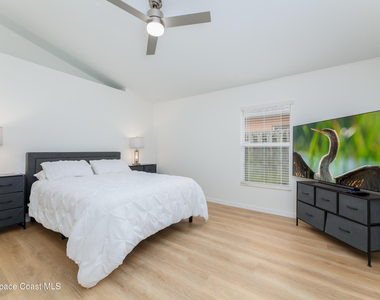 4540 Bellaluna Drive - Photo Thumbnail 19