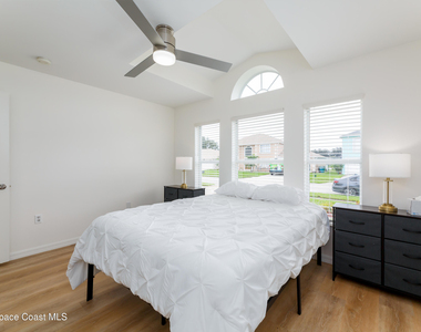 4540 Bellaluna Drive - Photo Thumbnail 25