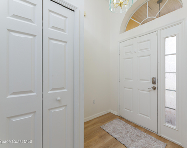4540 Bellaluna Drive - Photo Thumbnail 6