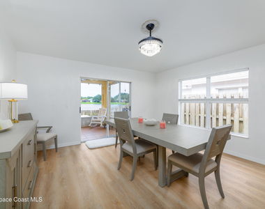 4540 Bellaluna Drive - Photo Thumbnail 11