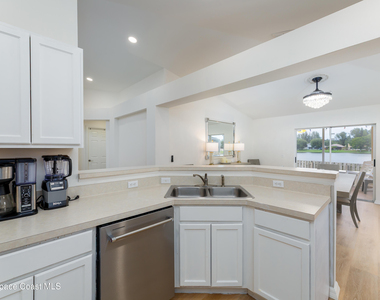 4540 Bellaluna Drive - Photo Thumbnail 13