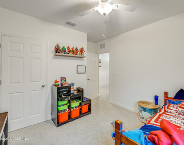 1075 Trinity Street - Photo Thumbnail 18