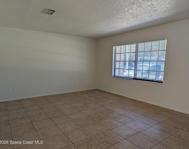 1257 Nw Lamplighter Drive Nw - Photo Thumbnail 3