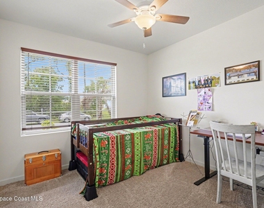1563 Leeward Avenue Se - Photo Thumbnail 10