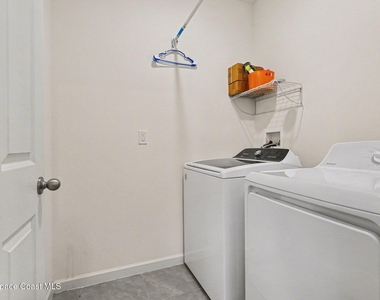 1563 Leeward Avenue Se - Photo Thumbnail 22
