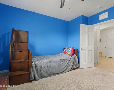 1563 Leeward Avenue Se - Photo Thumbnail 9