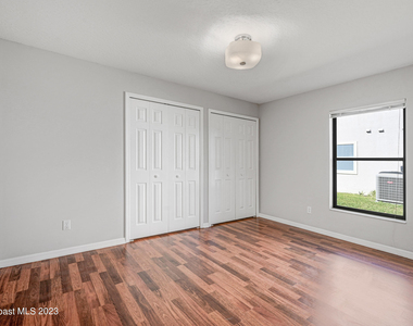 3643 Bluefield Avenue - Photo Thumbnail 28