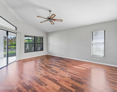 3643 Bluefield Avenue - Photo Thumbnail 18