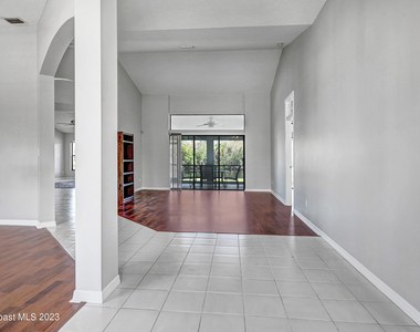 3643 Bluefield Avenue - Photo Thumbnail 4