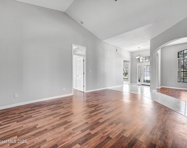 3643 Bluefield Avenue - Photo Thumbnail 12