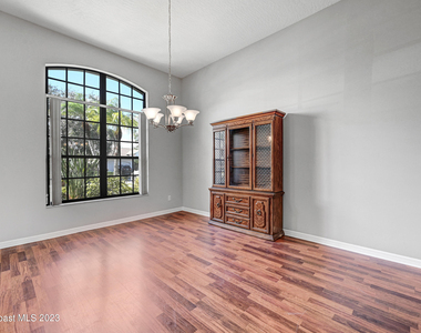 3643 Bluefield Avenue - Photo Thumbnail 6