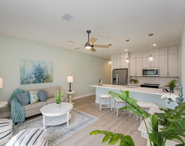 870 Paddleboard Court - Photo Thumbnail 3