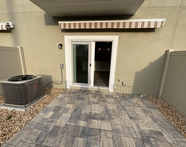 870 Paddleboard Court - Photo Thumbnail 29