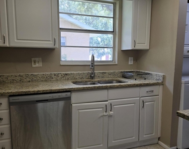 3135 Shady Dell Lane - Photo Thumbnail 16