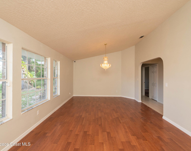 1236 Buffing Circle Se - Photo Thumbnail 26