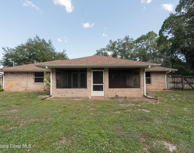1236 Buffing Circle Se - Photo Thumbnail 14