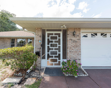 1236 Buffing Circle Se - Photo Thumbnail 6