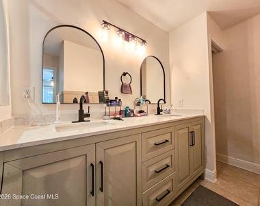 1044 Bernice Road - Photo Thumbnail 13
